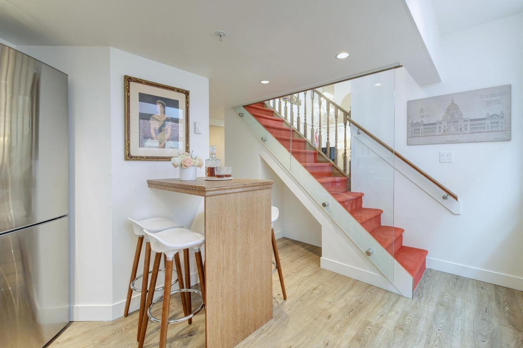 Victoria'S Parliamentary Suite With Private Rooftop Patio & Harbour View Exterior foto